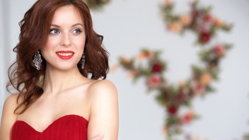 Sintético 108 + Maquillaje natural vestido rojo - Castabrava